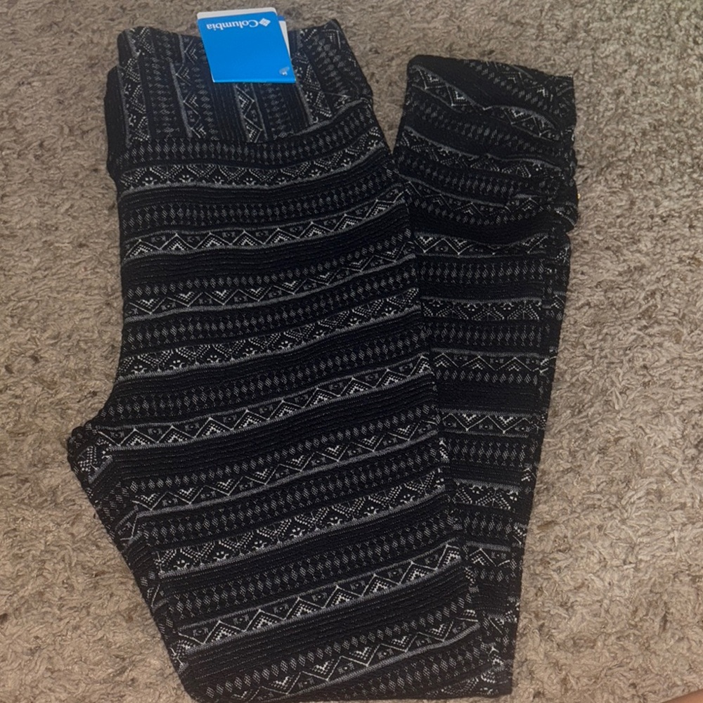 NWT Columbia Black and White Geometric Leggings